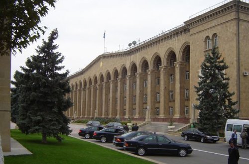 Gəncədə qanunsuz aksiyanın qarşısı alınıb, iğtişaşçıların iki polisə xəsarət yetirdiyi bildirilir