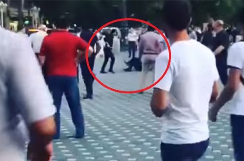 Gəncədə polisin öldürülmə anı - Video
