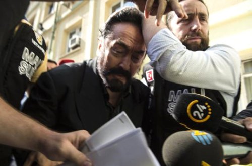 Adnan Oktarın mülkləri müsadirə olundu