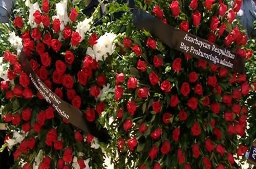 Gəncədə şəhid olan polis zabitləri ilə vida mərasimi keçirilir - FOTOLAR