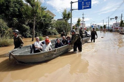 Yaponiyada leysan yağışları qurbanlarının sayı artır