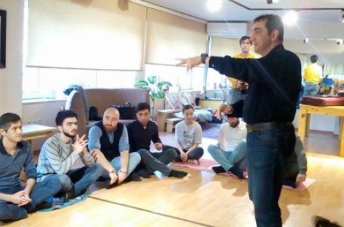 Azərbaycanda ilk dəfə: Spontan, interaktiv, canlı teatr.... - Tərlan Rəsulov danışır