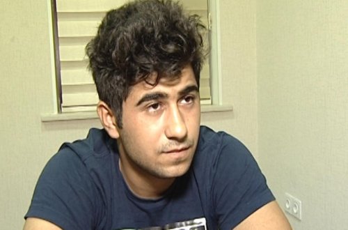 Qadın kişini bıçaqladı, polisə getdi, amma.. - Bakıda QƏRİBƏ HADİSƏ