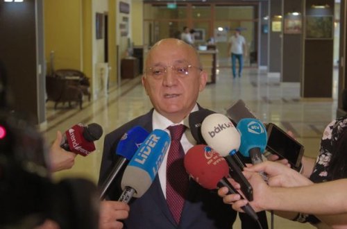 Mübariz Qurbanlı: Din adı altında sabitliyi pozmağa çalışırlar