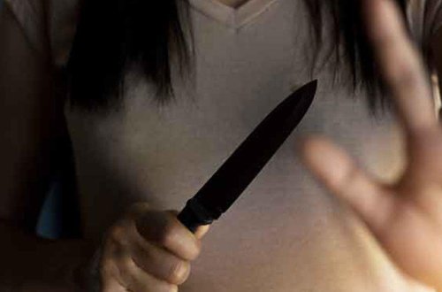 “Son zəng”ə gedən Aytən rəfiqəsini bıçaqladı - FOTO