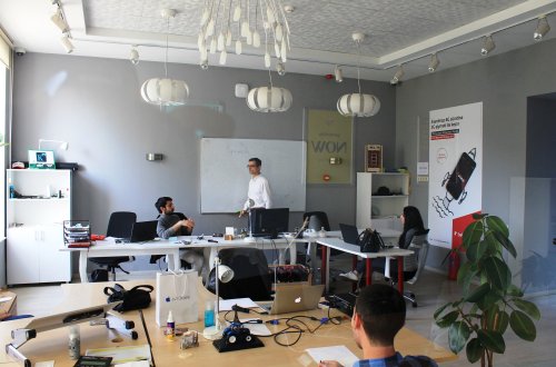 Gənc developerlər “AppLab” sayəsində layihə idarəedilməsinin əsaslarını öyrəniblər