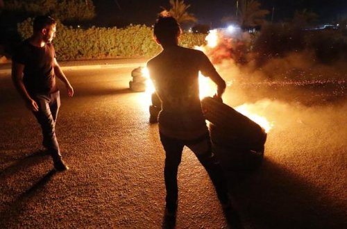 İraqda etirazçılar İranla sərhəd yolunu bağladılar