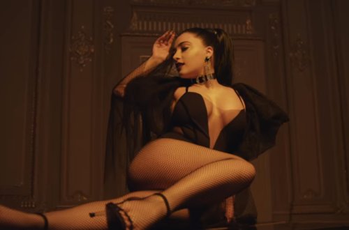 Səmra Rəhimlidən EROTİK KLİP: bütün bədənini göstərdi - VİDEO