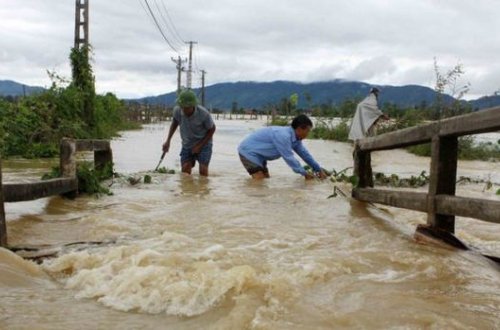 Vyetnam da təbiətin qəzəbinə tuş gəldi