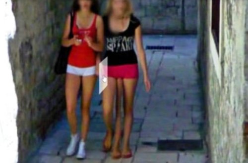 Üçayaqlı qadın tapıldı - Hamı bu fotodan danışır