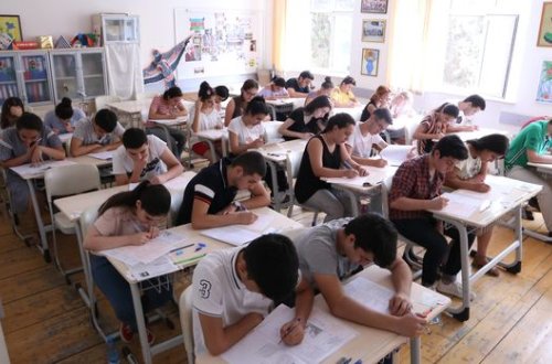 Qəbul imtahanında səhv sual olub? - FOTO