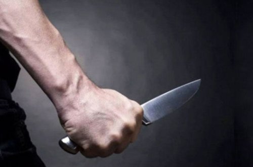 Arvadının boğazını kəsdi: ardınca etdiyi eşidənləri daha da dəhşətə gətirdi