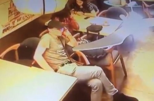 Bakının məşhur kafesində qızın pulqabısını oğurladılar - VİDEO