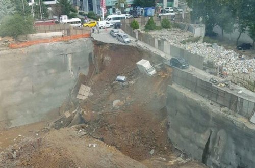 Yol çökdü, hasar aşdı, avtomobillər torpağın altında qaldı - FOTO