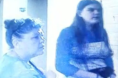 Xırdalanda ana və qızının oğurluğu anbaan kamerada - Çantasından dəmir çıxarır... - VİDEO