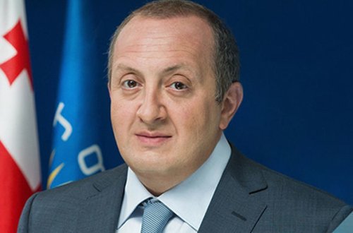 Gürcüstan prezidenti ABŞ-da cərimələndi