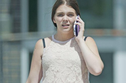 19 yaşlı qız 13 yaşlı oğlanla intim münasibətdə oldu, reabilitasiya mərkəzinə göndərdilər - FOTO