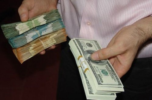 Bakıda mənzildən 7 min manat və 6 min dollar oğurlanıb