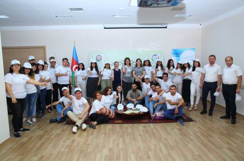 “Azərbaycanın Dağlıq Qarabağ bölgəsinin zəngin mətbəx, məişət və süfrə mədəniyyətinin, qonaqpərvərliyinin gənclər, yeniyetmələr arasında təbliği” layihəsi uğurla başa çatıb