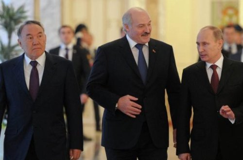 Moskvaya SOYUQ DUŞ – Rusiya qoşunları bu tarixə qədər Belarusdan çıxarıla bilər