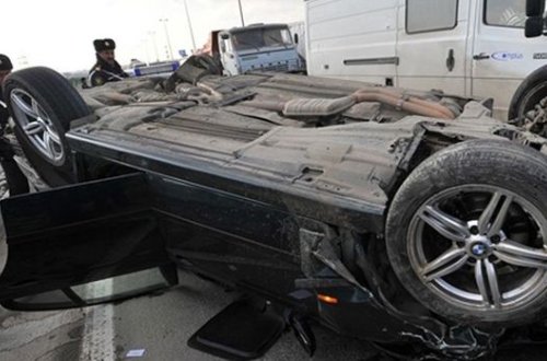 Hacıqabulda ağır qəza: Ölən və yaralılar var