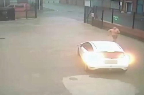 Film kimi hadisə - Adam öldürdü, binadan atladı, piyadanı vurdu, maşını qaçırdı - VİDEO - FOTO