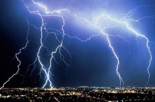 Azərbaycanda ildırım qadının ölümünə səbəb oldu