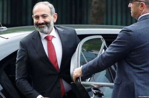 Paşinyan İrana gedir