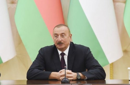 Prezident Qarabağla bağlı mövqeyinə görə Tacikistana təşəkkür etdi