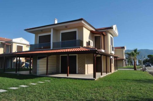 Daha bir müğənnimiz Türkiyədən ev aldı
