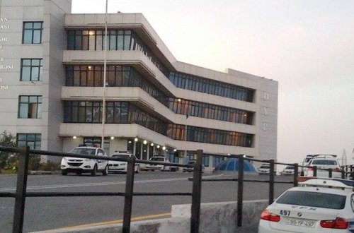 Bakı Şəhər Yol Polisi İdarəsində çəkilən gizli görüntülər- 18-ci otaqda kim pul yığır?