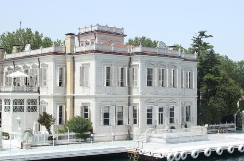 Məşhur cütlük köşkdə xına mərasimi keçirəcək - FOTOLAR