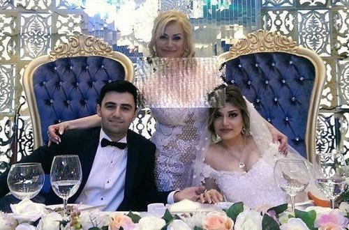 Tanınmış ifaçı oğlunun toyuna bu paltarı geydiyi üçün “topa tutuldu” – FOTOLAR