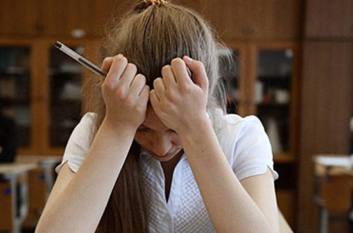 Ali məktəblərə qəbulda ŞOK OLAY: Tələbələr başqalarının yerinə imtahan vermək istədi...