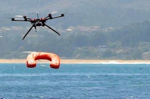 İspaniyada dənizdə batan qadını dron xilas etdi - VİDEO