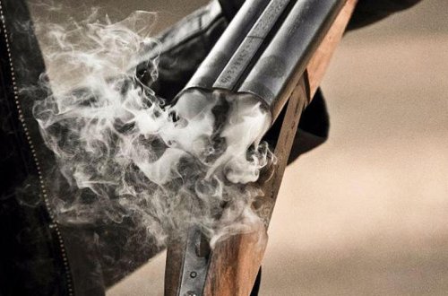 Gəncədə dəhşət: Kişi həyat yoldaşını və qayınatasını odlu silahla qətlə yetirdi