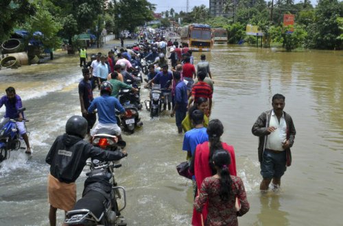 Əsrin ən güclü daşqını 324 can aldı - FOTO