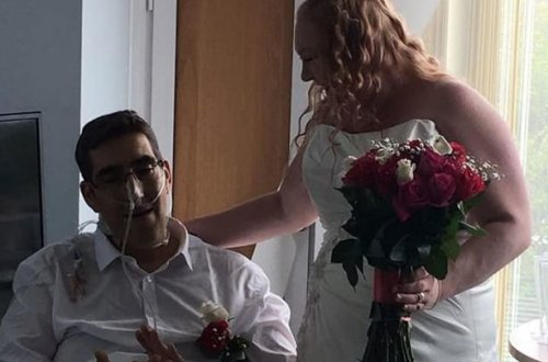 Britaniyalı toydan sonra gəlinin gözləri önündə öldü