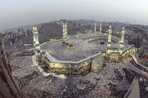 Müqəddəs Məkkədə təbii fəlakət - VİDEO