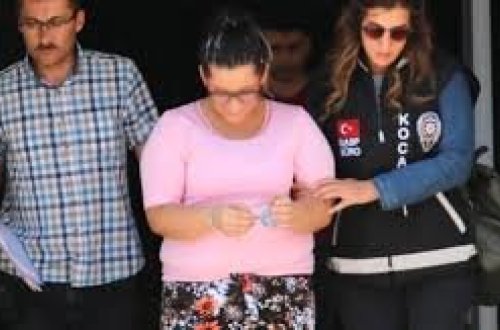 19 yaşlı qız internetdə tanış olduğu kişilərin başına görün nə oyun açdı - FOTO