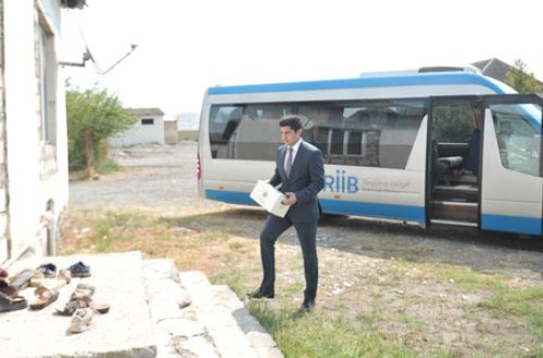 Mehriban Əliyevanın təşəbbüsü ilə aztəminatlı ailələrə qurban payları verilib (FOTOLAR)