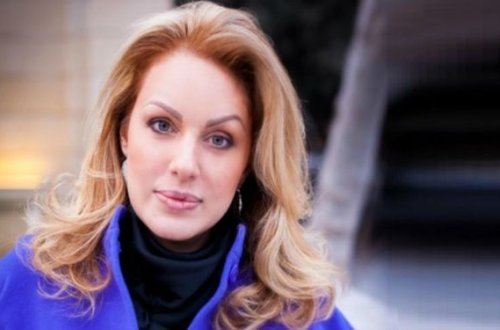 Porno filmə çəkilən azərbaycanlı model məhkəmə qarşısında