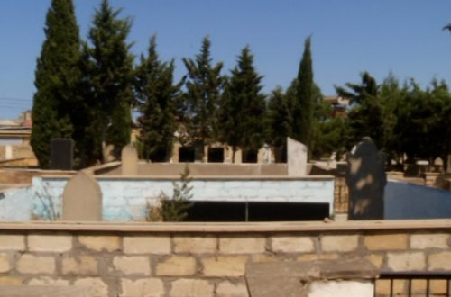 Atasının qəbirini ziyarətə getdi, məzarı gördükdə dəhşətə gəldi - Bakıda - VİDEO