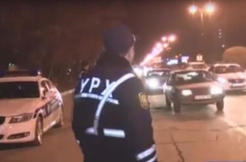 Sərxoş halda polisə yaxalanan sürücü hönkür-hönkür ağladı - VİDEO