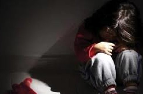 15 yaşlı qız həkimə getdi, eşitdiklərindən həyatının şokunu yaşadı