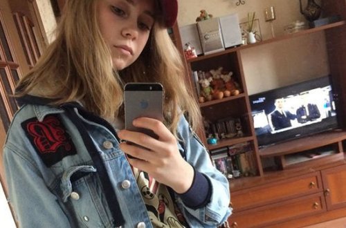 14 yaşlı qız hislərinə qurban getdi - Bankomat kamerasına düşən görüntü dəhşətə gətirir - VİDEO