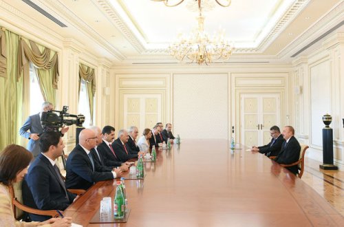 Binəli Yıldırım İlham Əliyevlə danışıqlarda