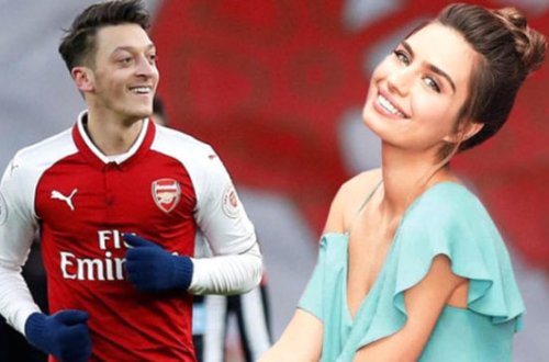 Mesut Özil nişanlısı üçün 5 illik karyerasına SON QOYUR - FOTO