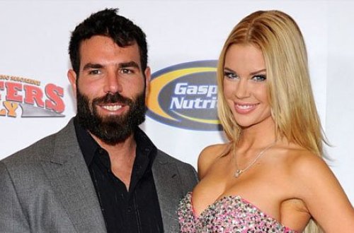 Azərbaycan məşhur erməni qumarbaza görə “İnterpol”a müraciət etdi (FOTO)