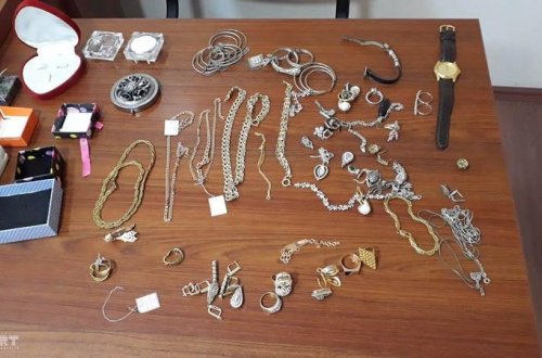 Balakəndə 20 min manatlıq qızıl-zinət əşyaları oğurlayan şəxslər saxlanıldı - FOTO